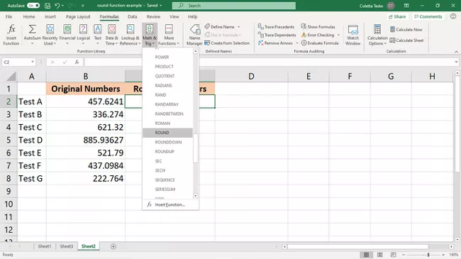 La pestaña Fórmulas en Excel con la función ROUND seleccionada
